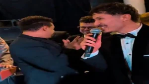 موهبة أسامة جلال لاعب بيراميدز تتألق بالغناء مع رضا البحراوي في حفل زفاف أحمد حمدي